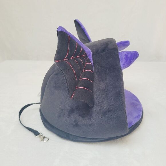 Thrills & Chills Bat Cave Spooky Slumber Bed Small Pets Hideaway Plush New OOS - Picture 3 of 10